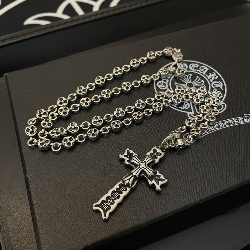 Ch*0me He**ts necklaces